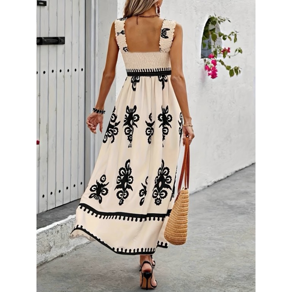 NWOT Square Neck Smocked Pattern Maxi Dress Sz M - Picture 5 of 11